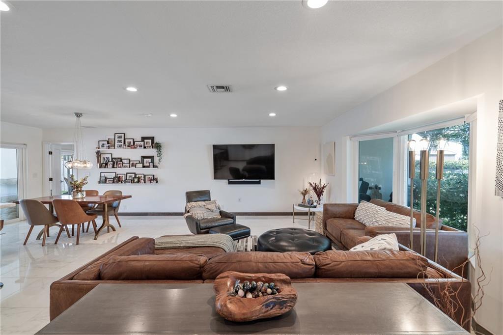 Country Club Isles 42-40 - Residential