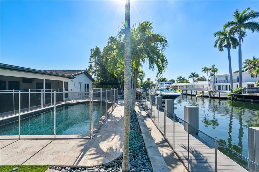 Country Club Isles 42-40 - Residential