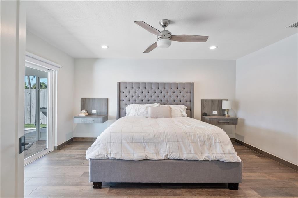 Country Club Isles 42-40 - Residential