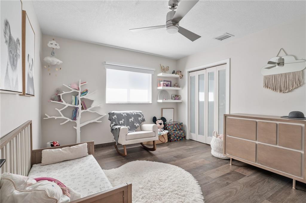 Country Club Isles 42-40 - Residential