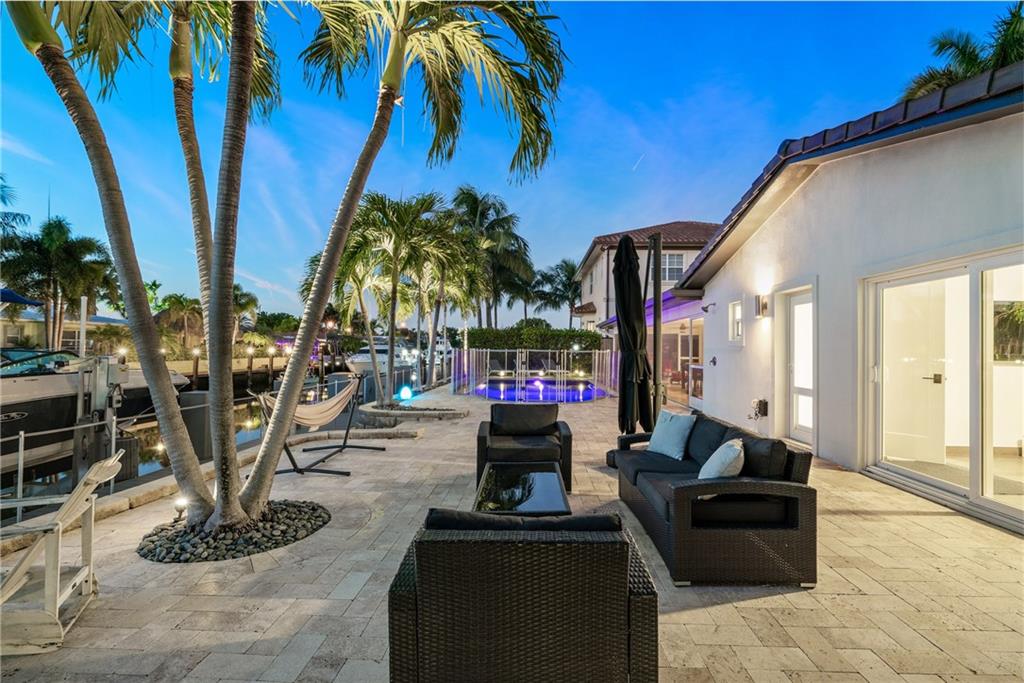 Country Club Isles 42-40 - Residential