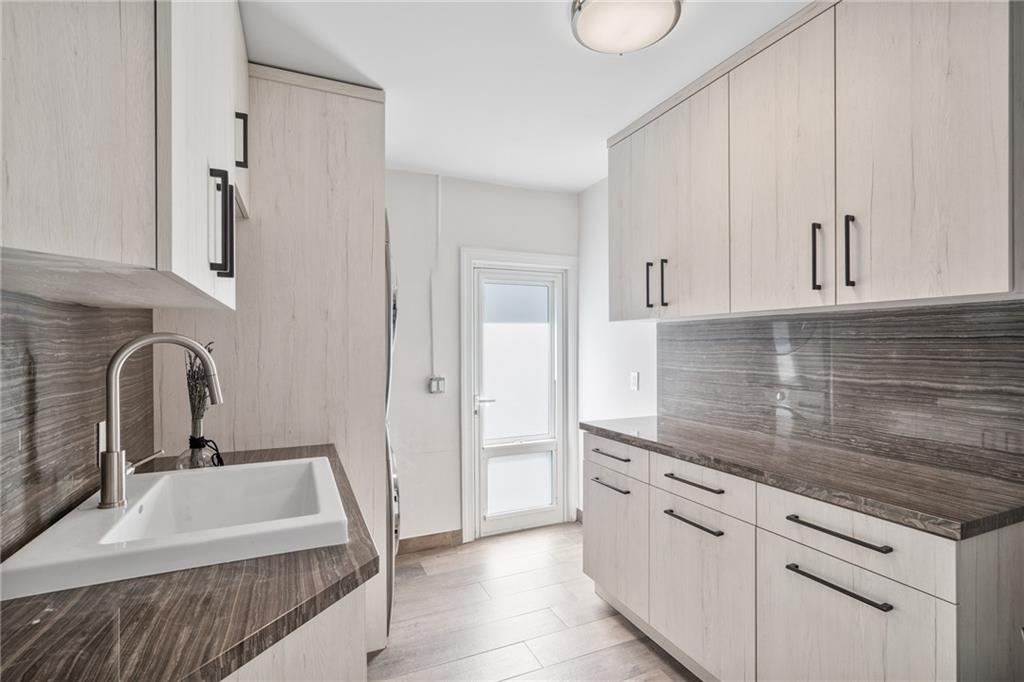 Country Club Isles 42-40 - Residential