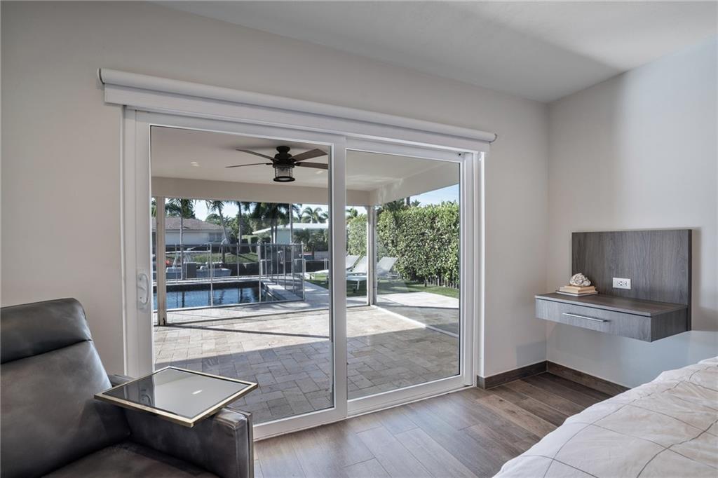 Country Club Isles 42-40 - Residential