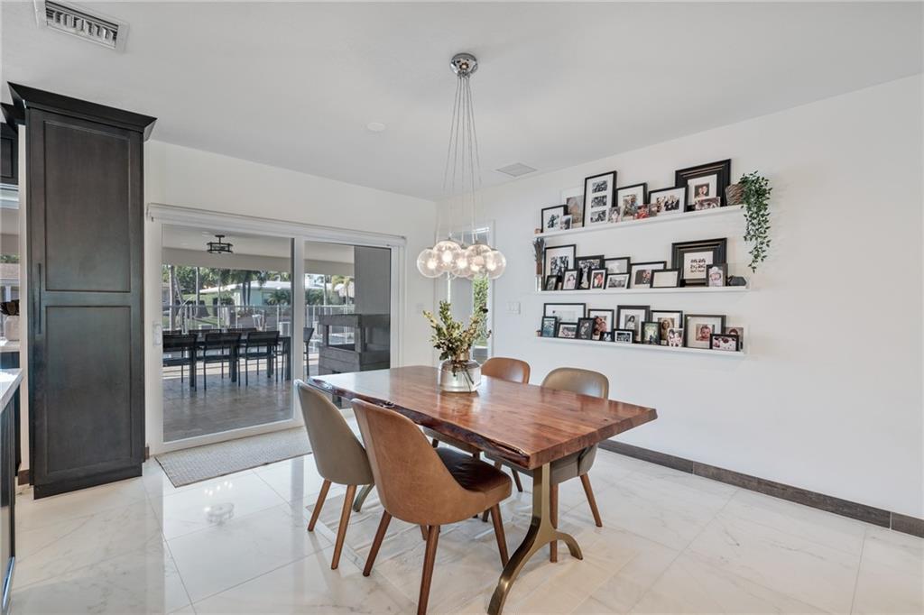 Country Club Isles 42-40 - Residential