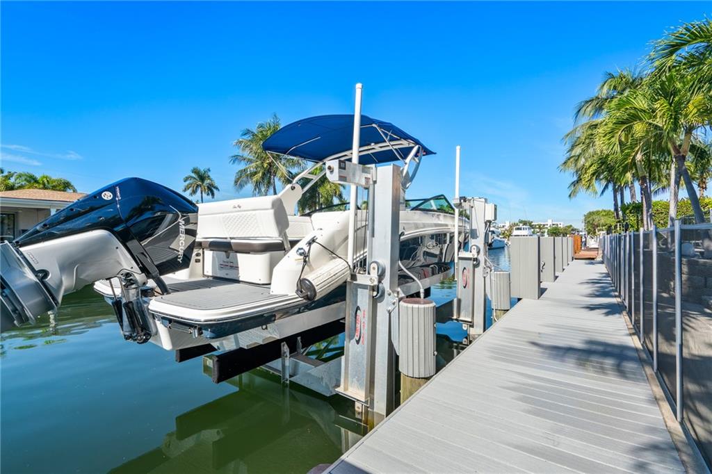 Country Club Isles 42-40 - Residential