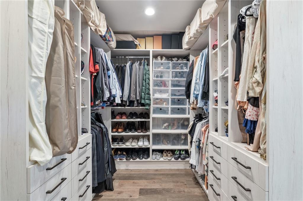 Country Club Isles 42-40 - Residential