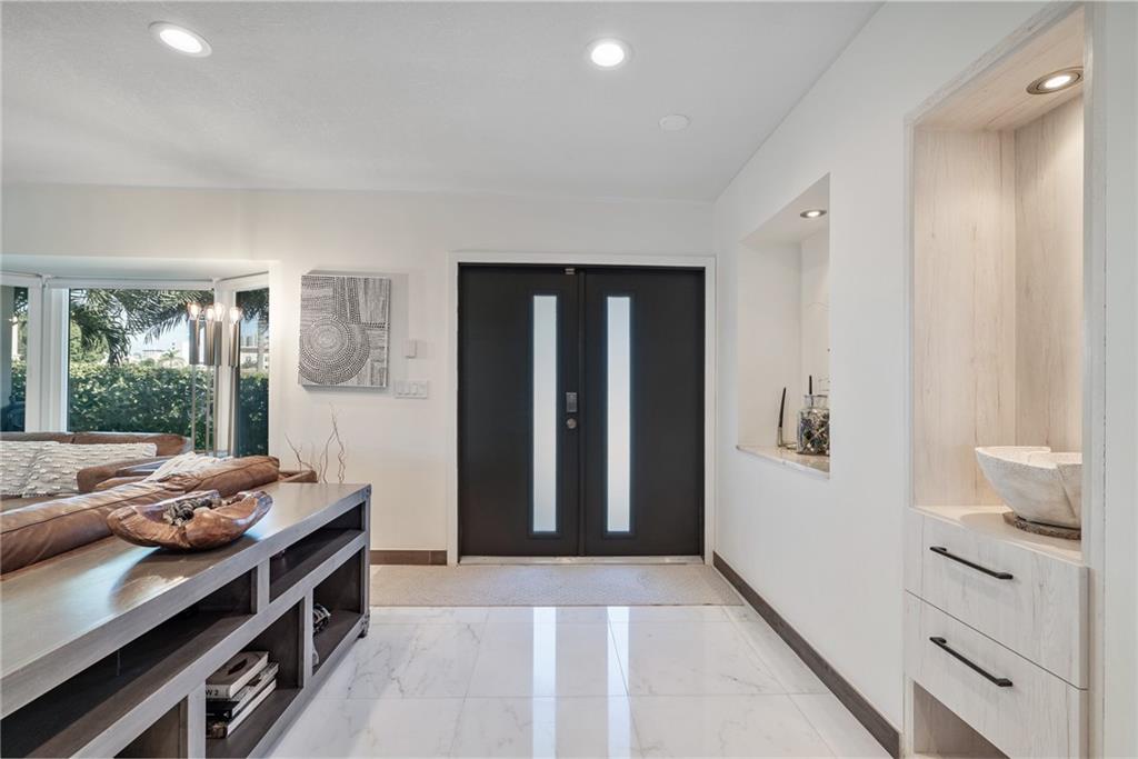 Country Club Isles 42-40 - Residential