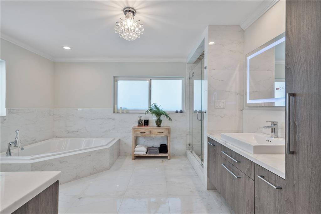 Country Club Isles 42-40 - Residential