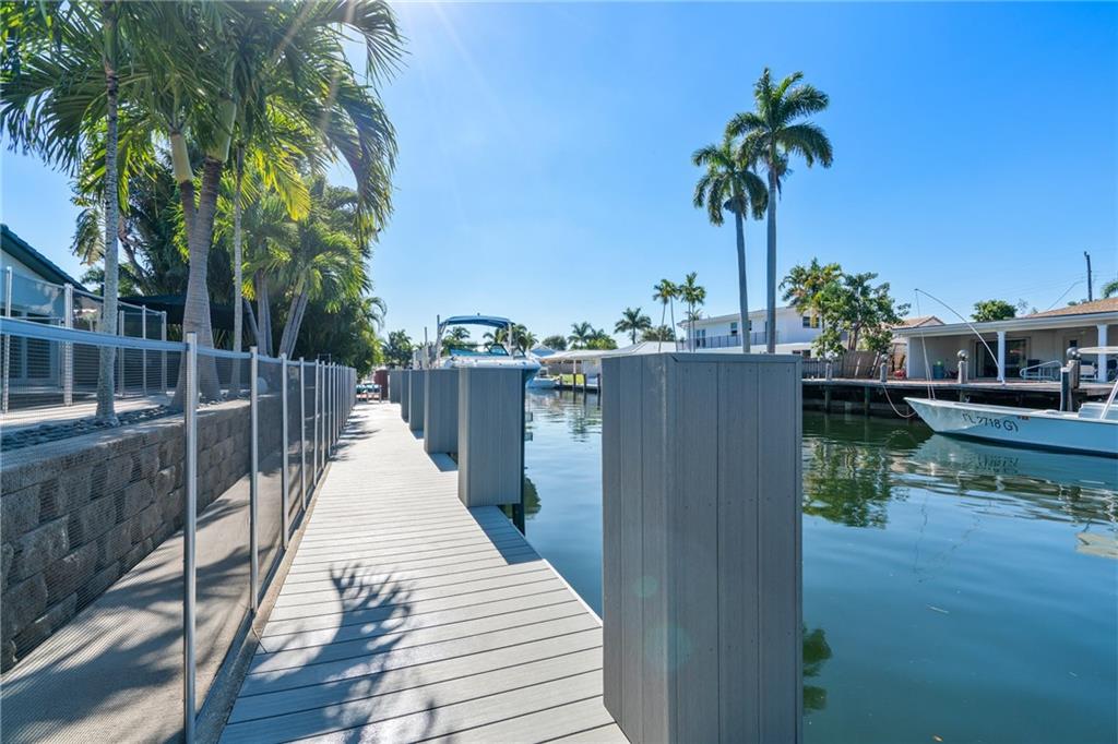 Country Club Isles 42-40 - Residential