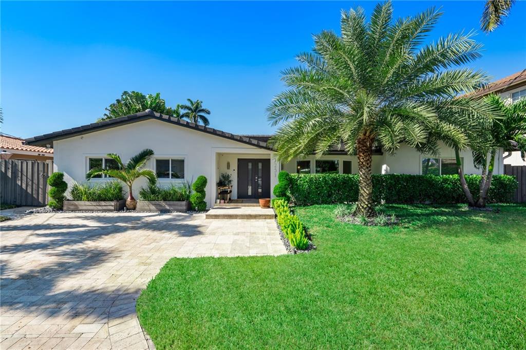 Country Club Isles 42-40 - Residential