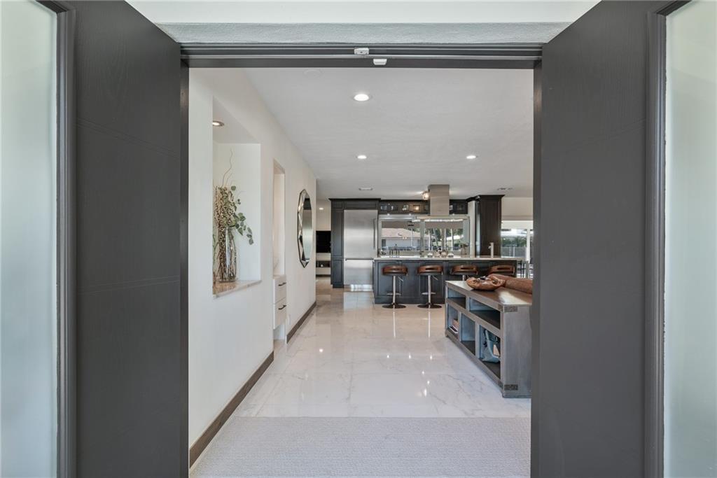 Country Club Isles 42-40 - Residential