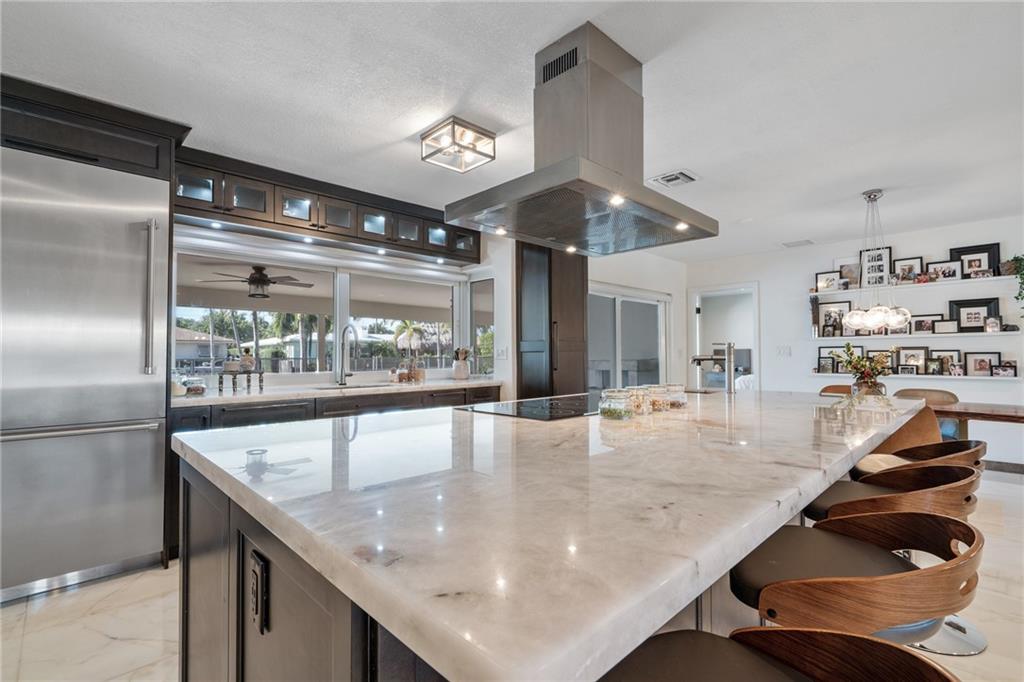 Country Club Isles 42-40 - Residential