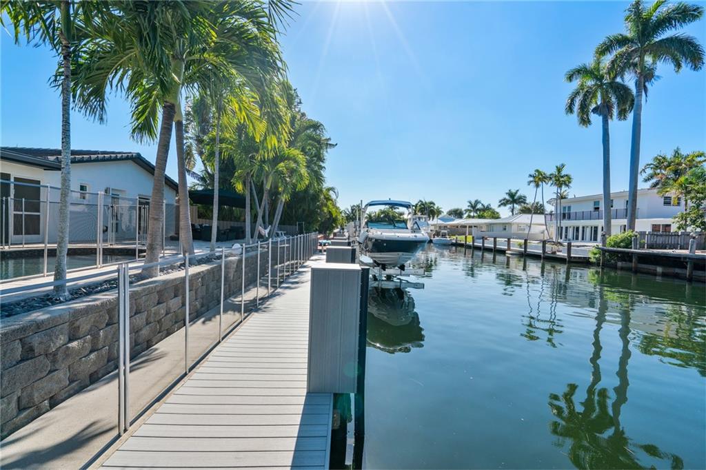 Country Club Isles 42-40 - Residential