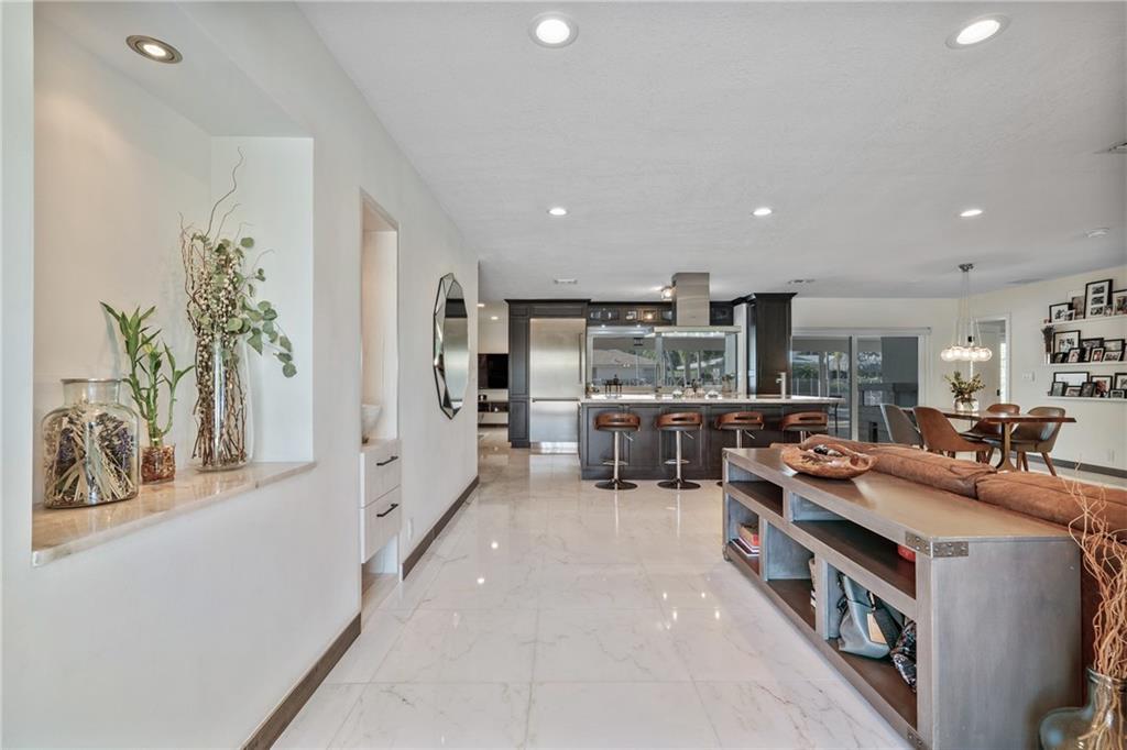 Country Club Isles 42-40 - Residential