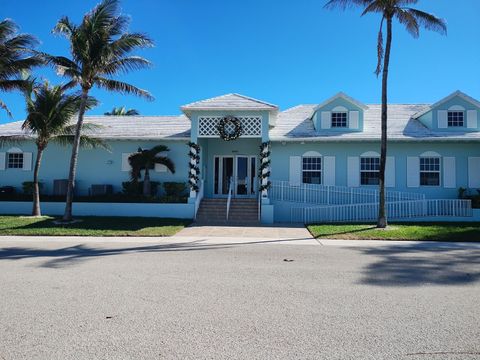 A home in Briny Breezes