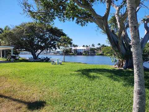 A home in Briny Breezes