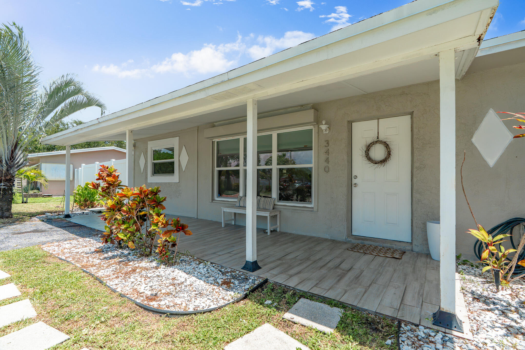 3440 NE 10TH Terrace