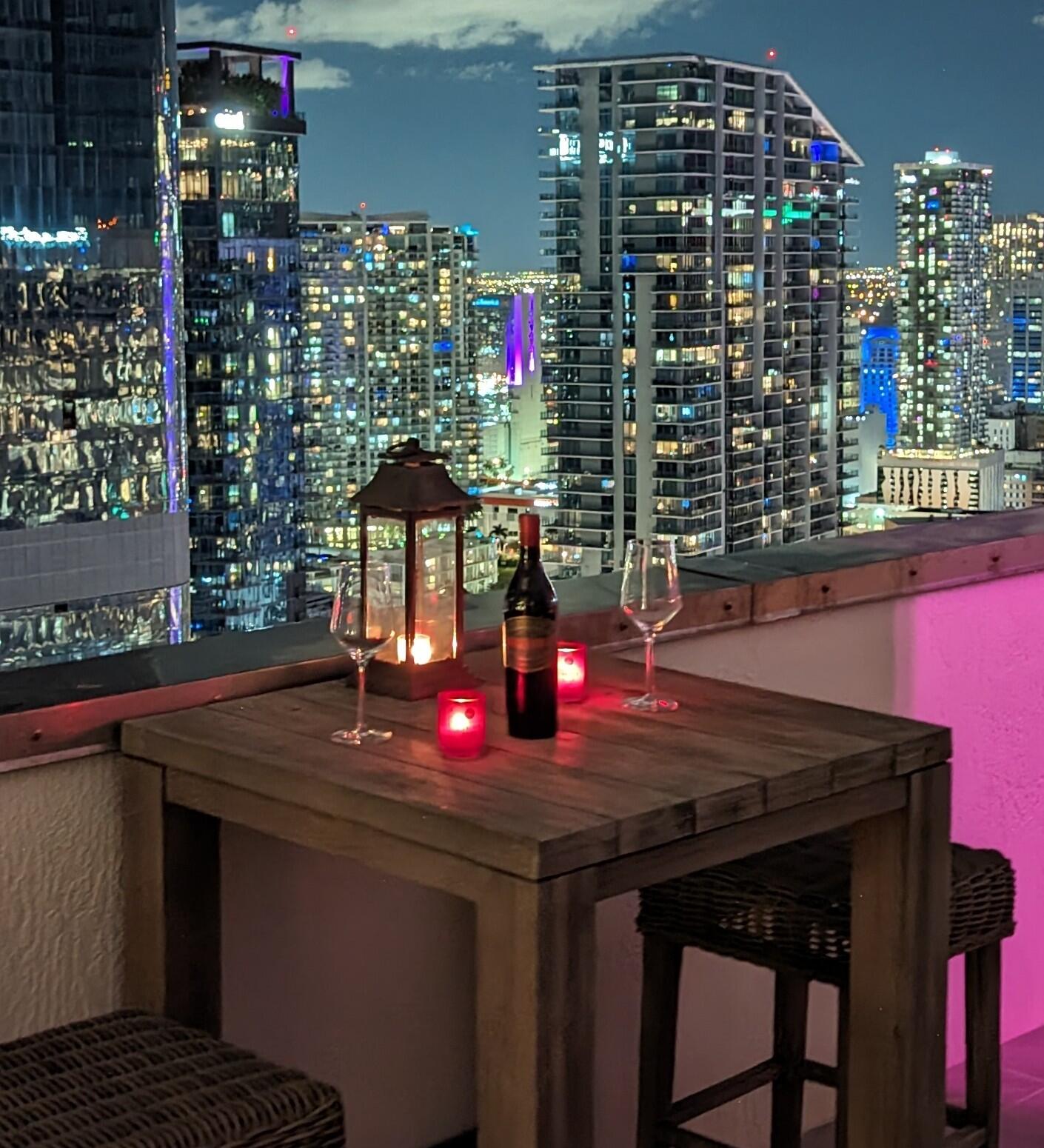 THE PLAZA 901 BRICKELL CO - Residential