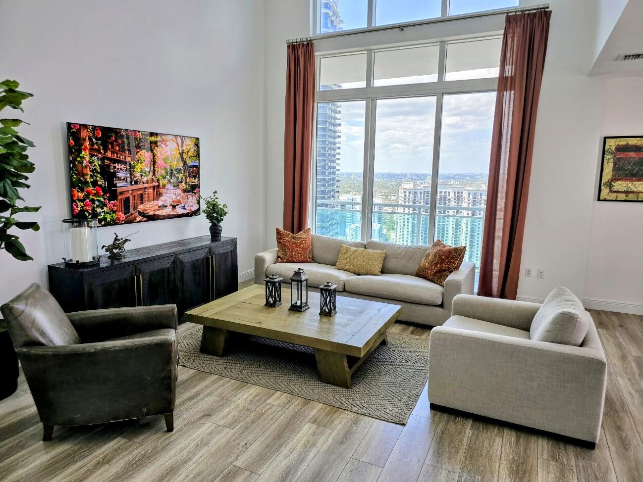 THE PLAZA 901 BRICKELL CO - Residential