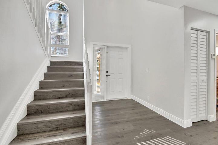 BOCA SPRINGS - Residential