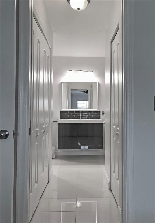 Bay Colony Club - Residential