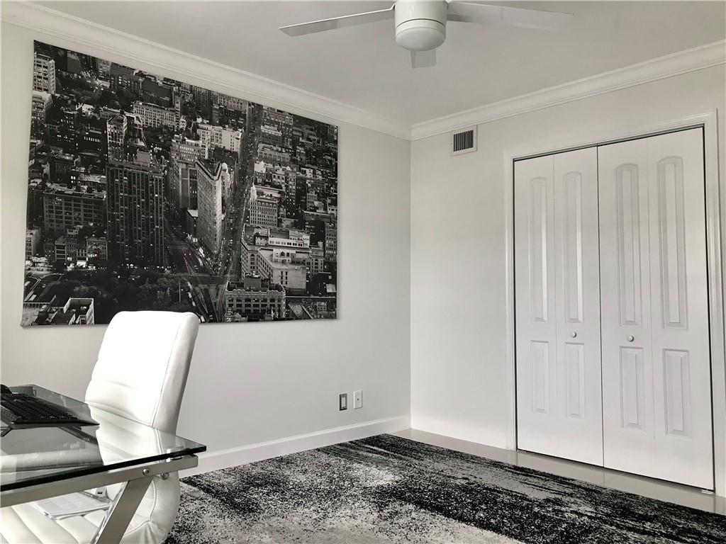 Bay Colony Club - Residential