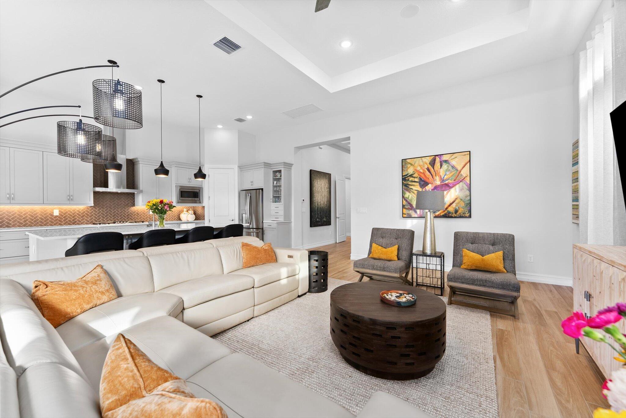 PARKLAND ROYALE - Residential