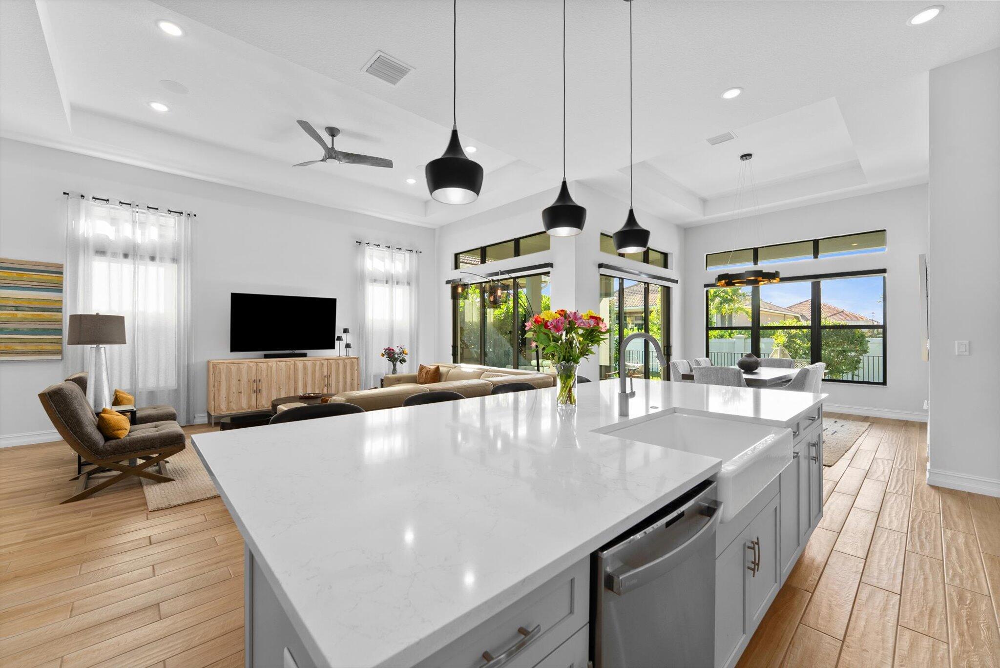 PARKLAND ROYALE - Residential