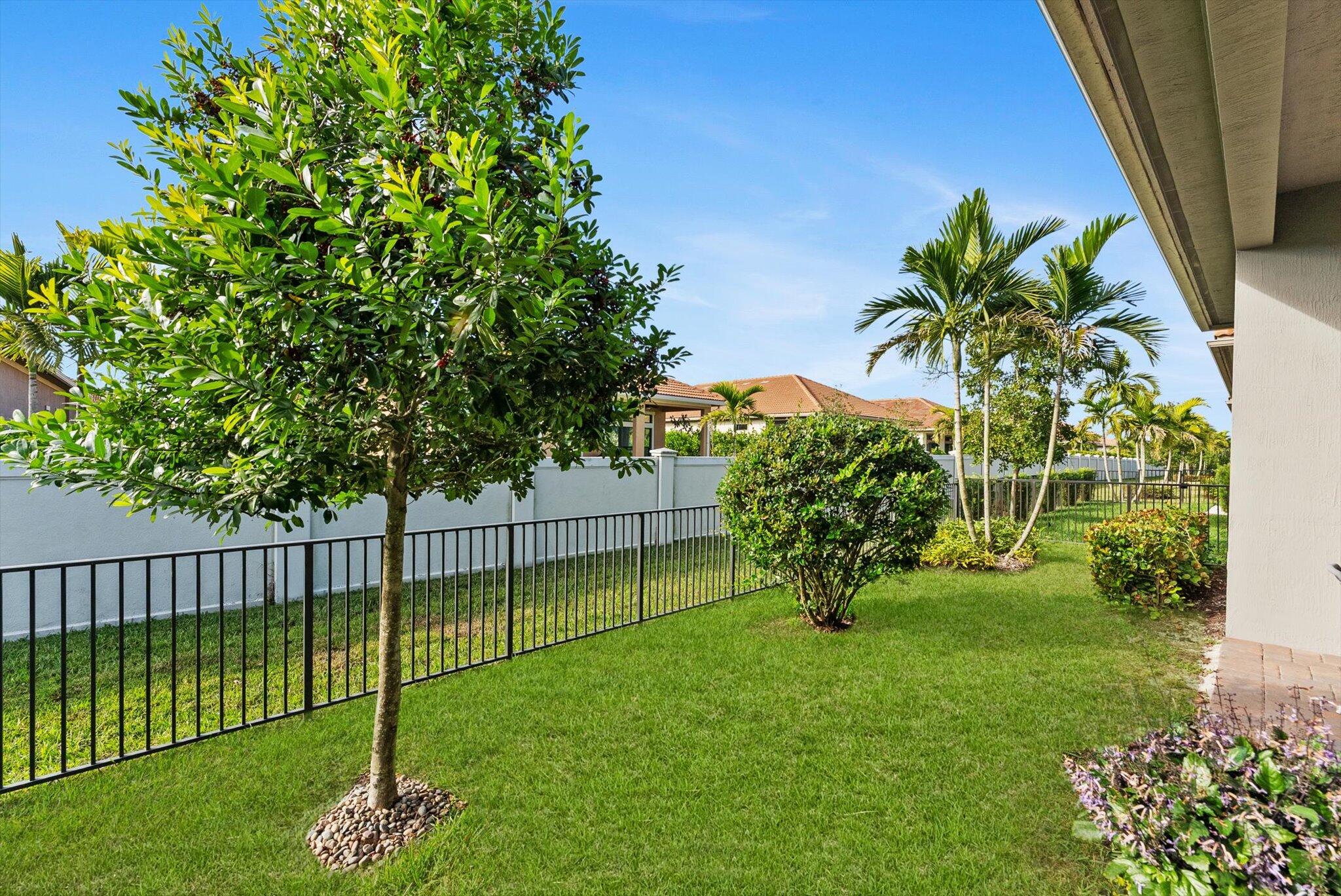 PARKLAND ROYALE - Residential