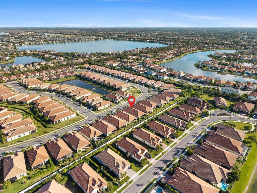 PARKLAND ROYALE - Residential