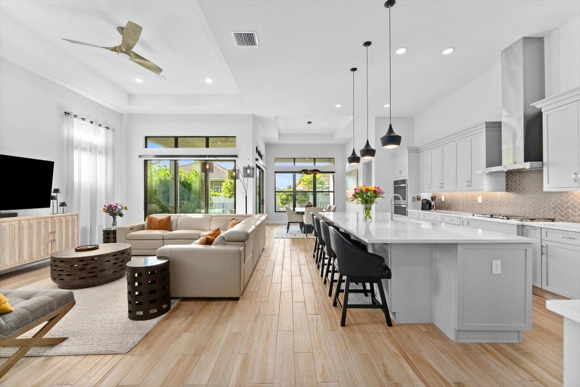 PARKLAND ROYALE - Residential