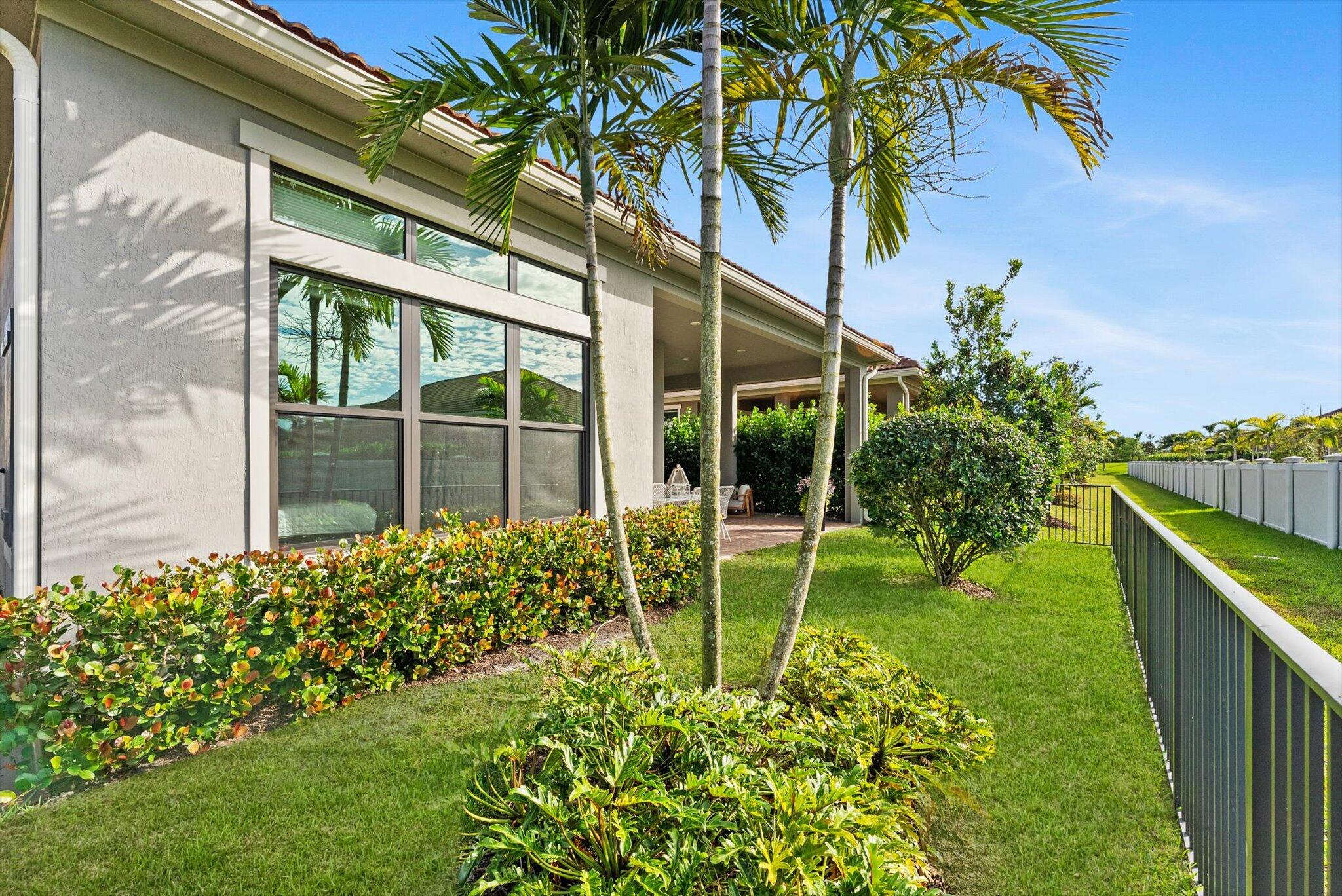 PARKLAND ROYALE - Residential