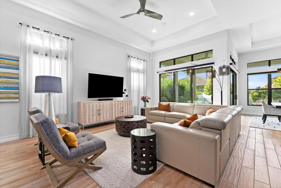 PARKLAND ROYALE - Residential