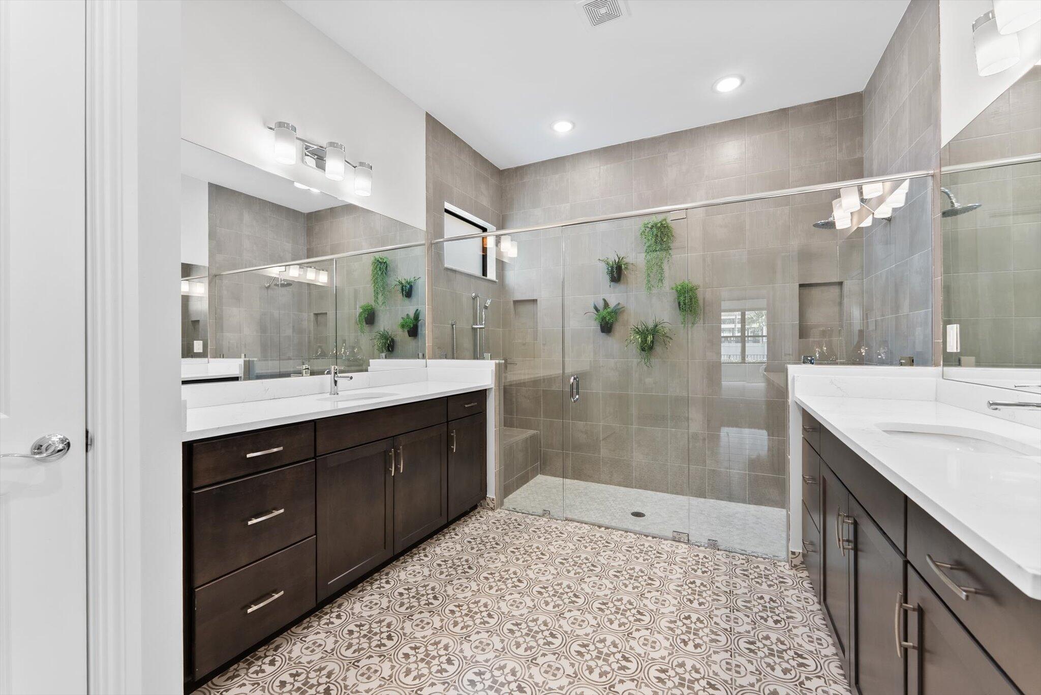 PARKLAND ROYALE - Residential