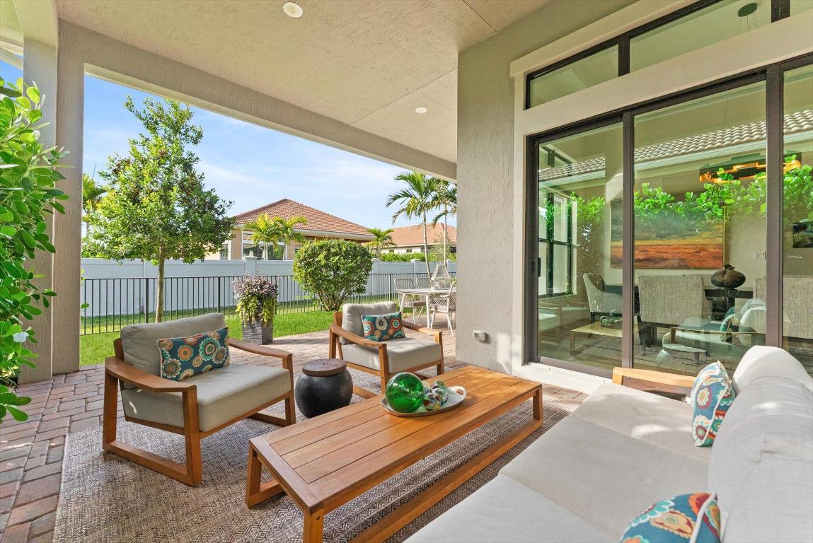 PARKLAND ROYALE - Residential