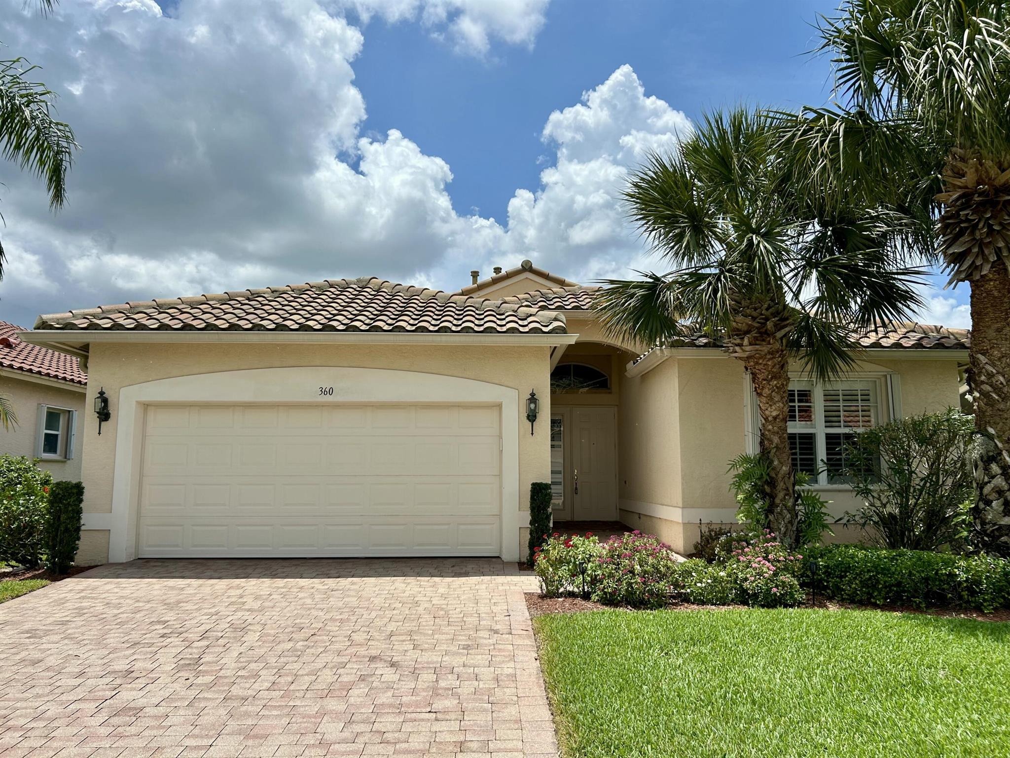 CASCADES AT ST LUCIE WEST - Residential Lease