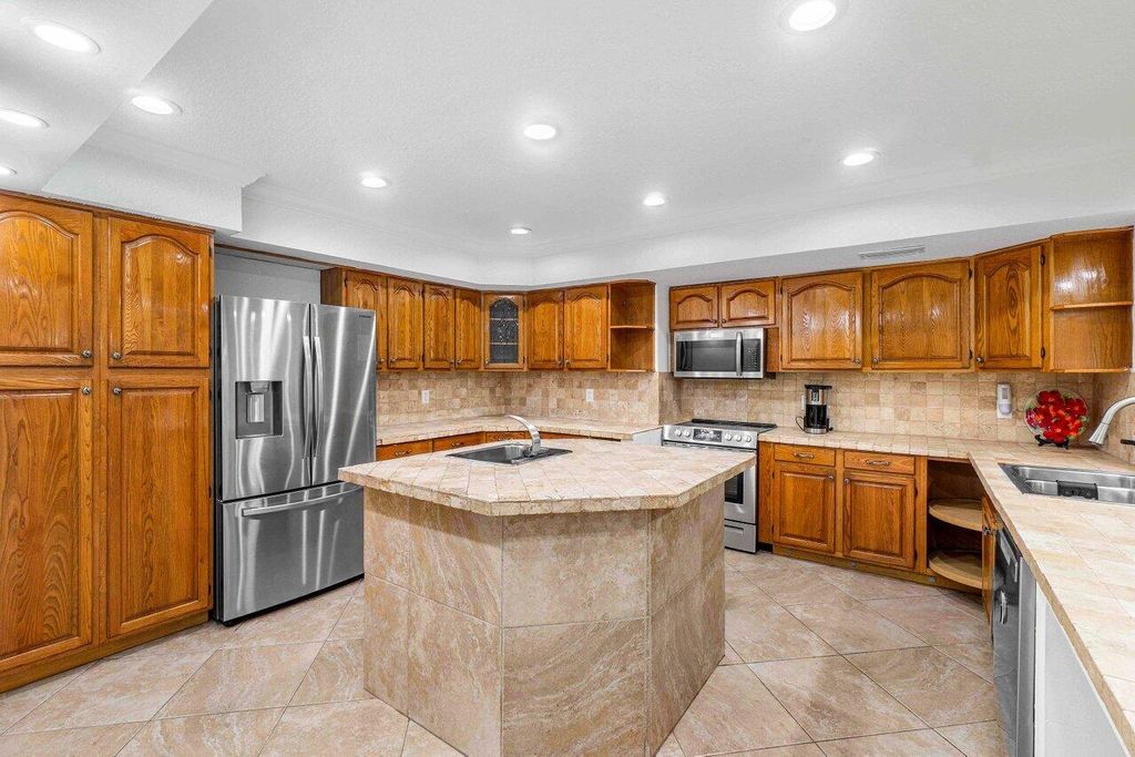 Photo of 4323 Redding Road, Boynton Beach, FL 33436 (MLS # R11041758)