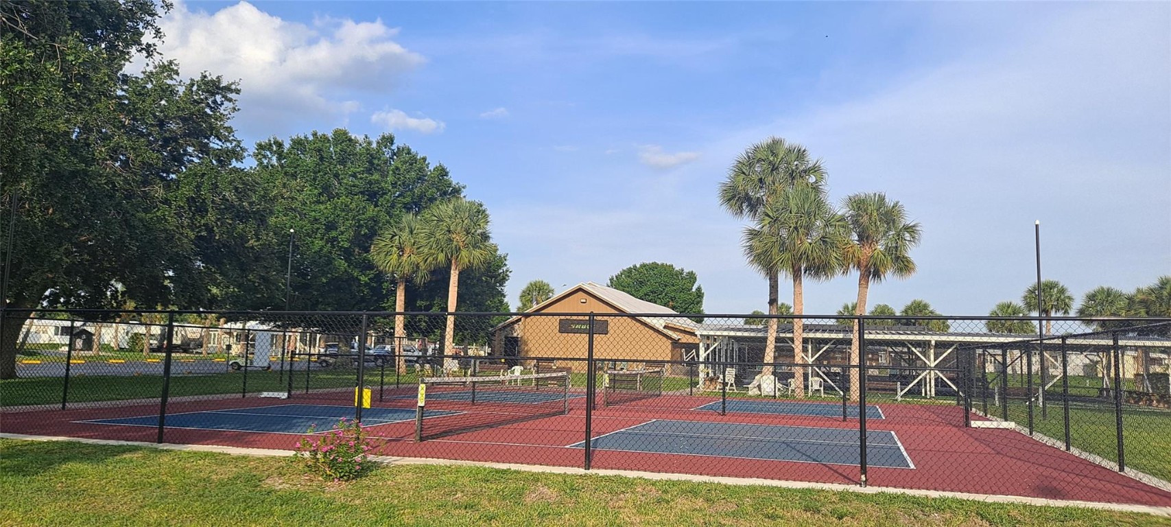 Ancient Oaks R V Residenc - Residential