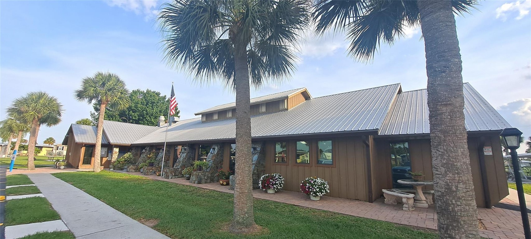 Ancient Oaks R V Residenc - Residential