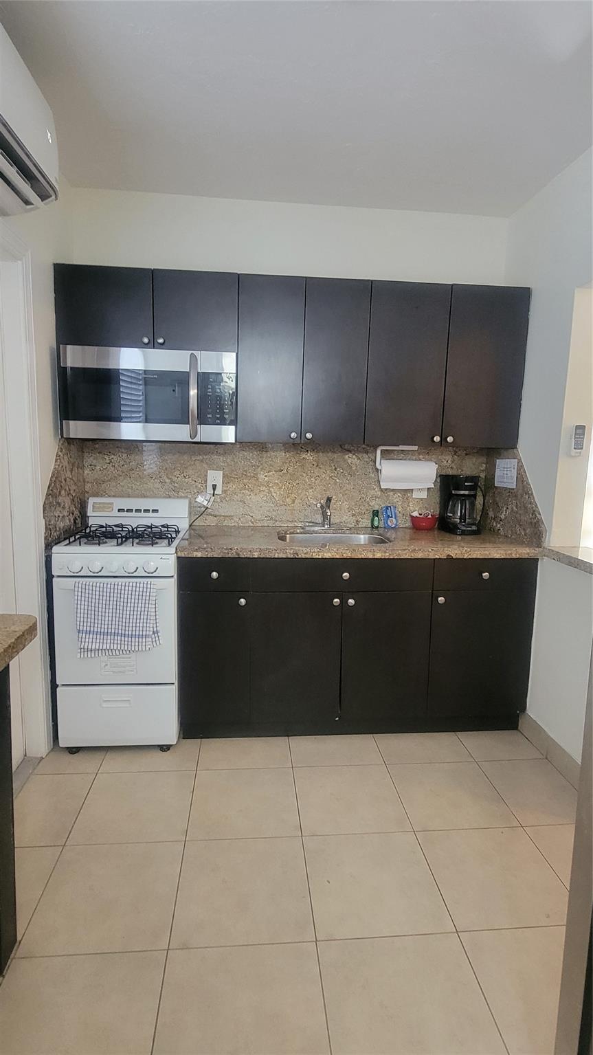 Lake Worth Town Add 01 - Residential Lease