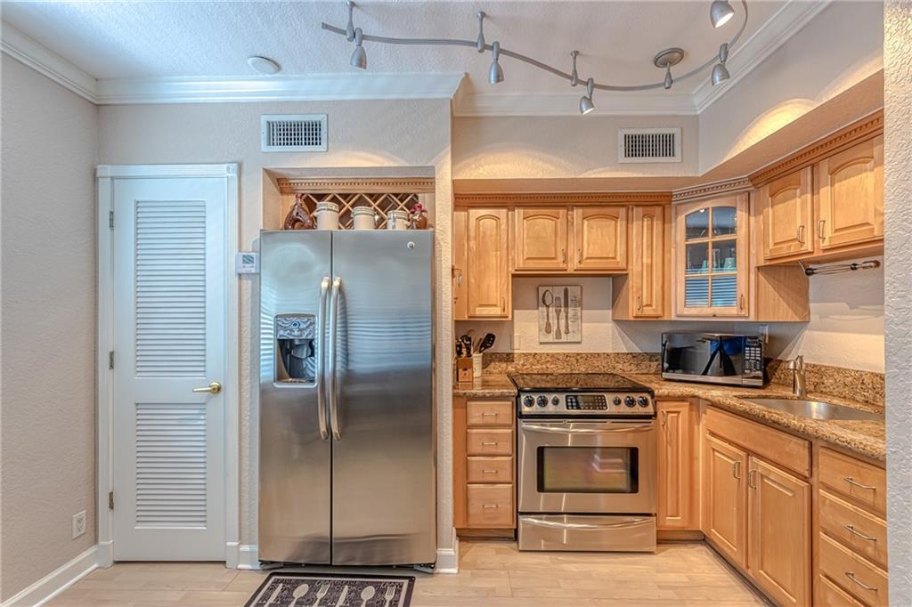 GULFSTREAM - Residential