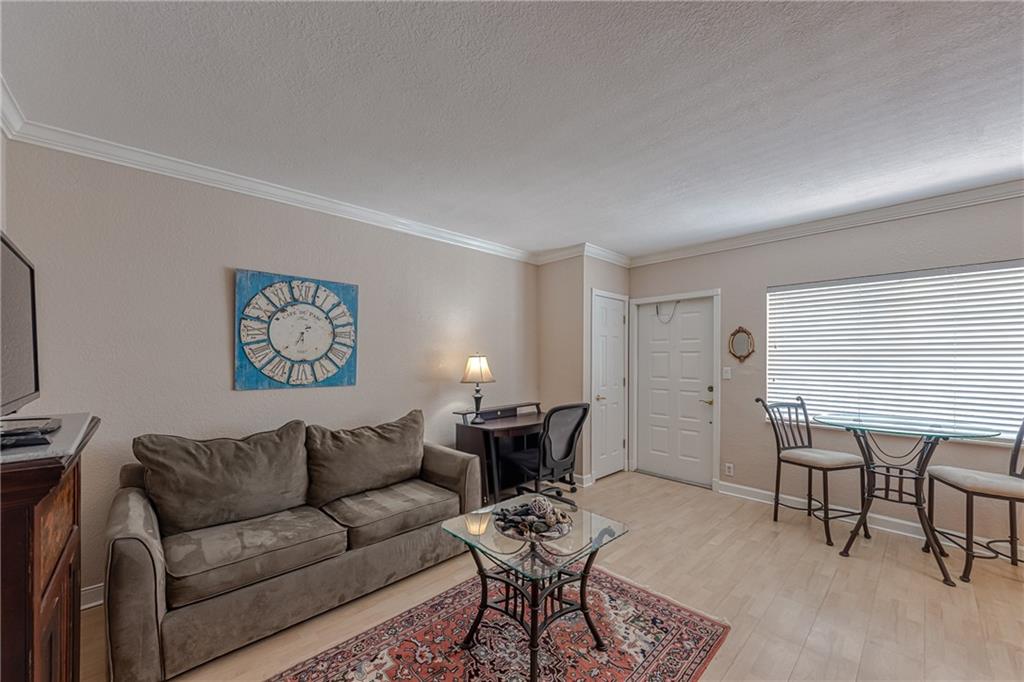 GULFSTREAM - Residential