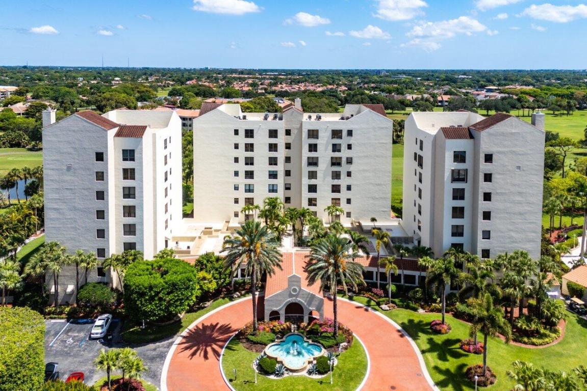 IMPERIAL ROYALE AT BOCA POINTE CONDO - Residential