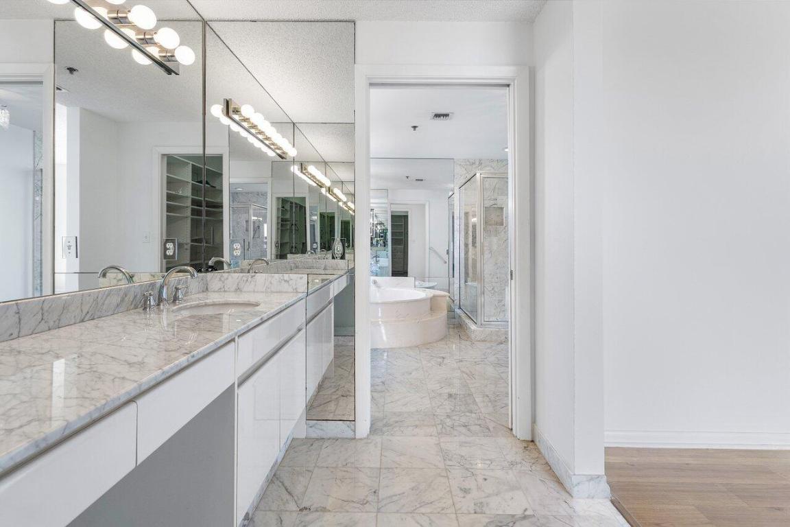 IMPERIAL ROYALE AT BOCA POINTE CONDO - Residential