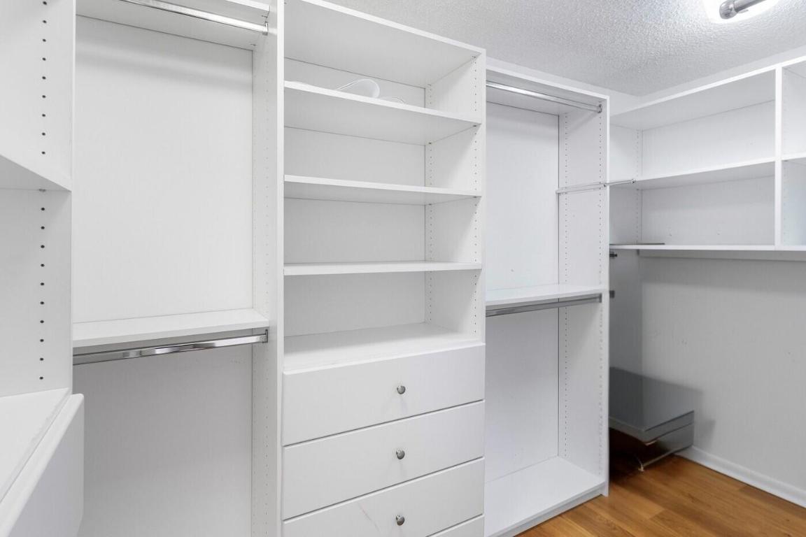 IMPERIAL ROYALE AT BOCA POINTE CONDO - Residential