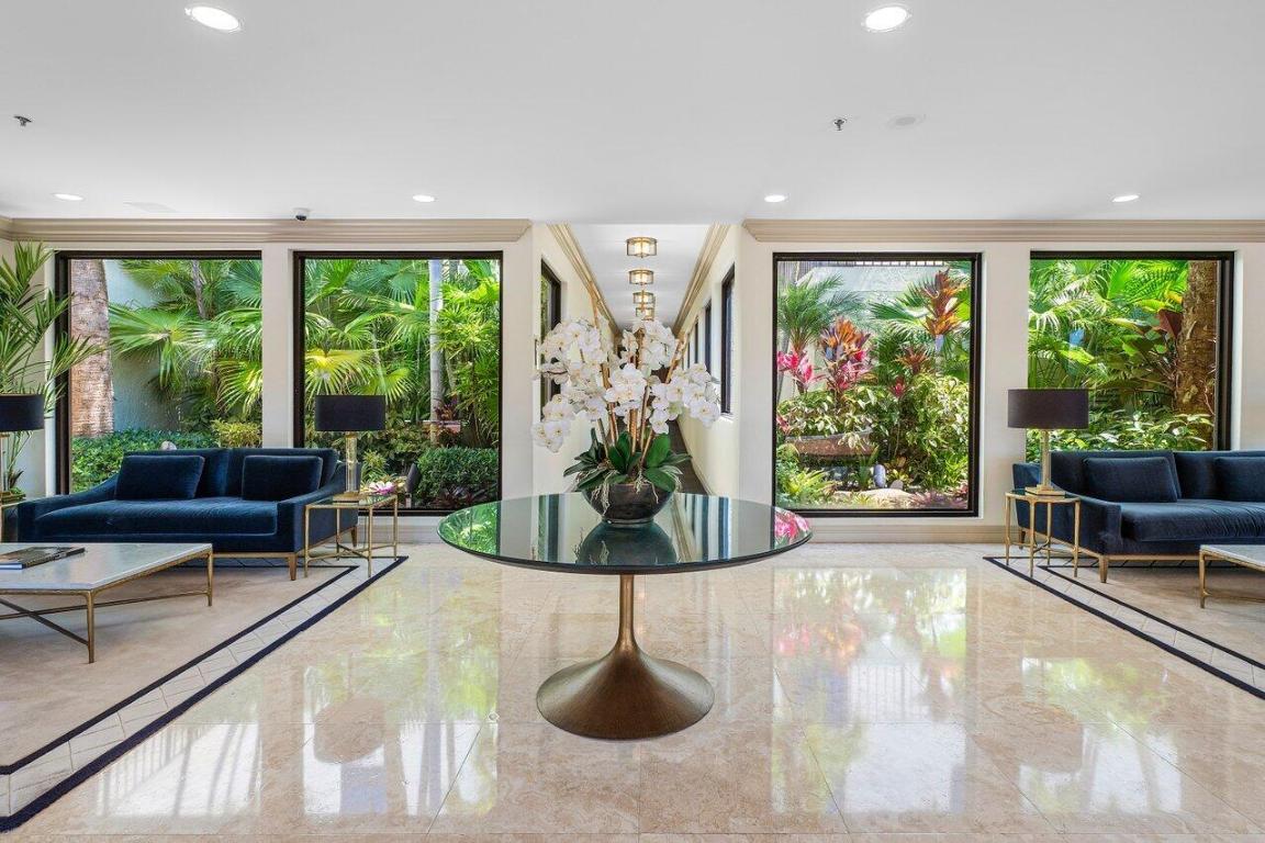 IMPERIAL ROYALE AT BOCA POINTE CONDO - Residential