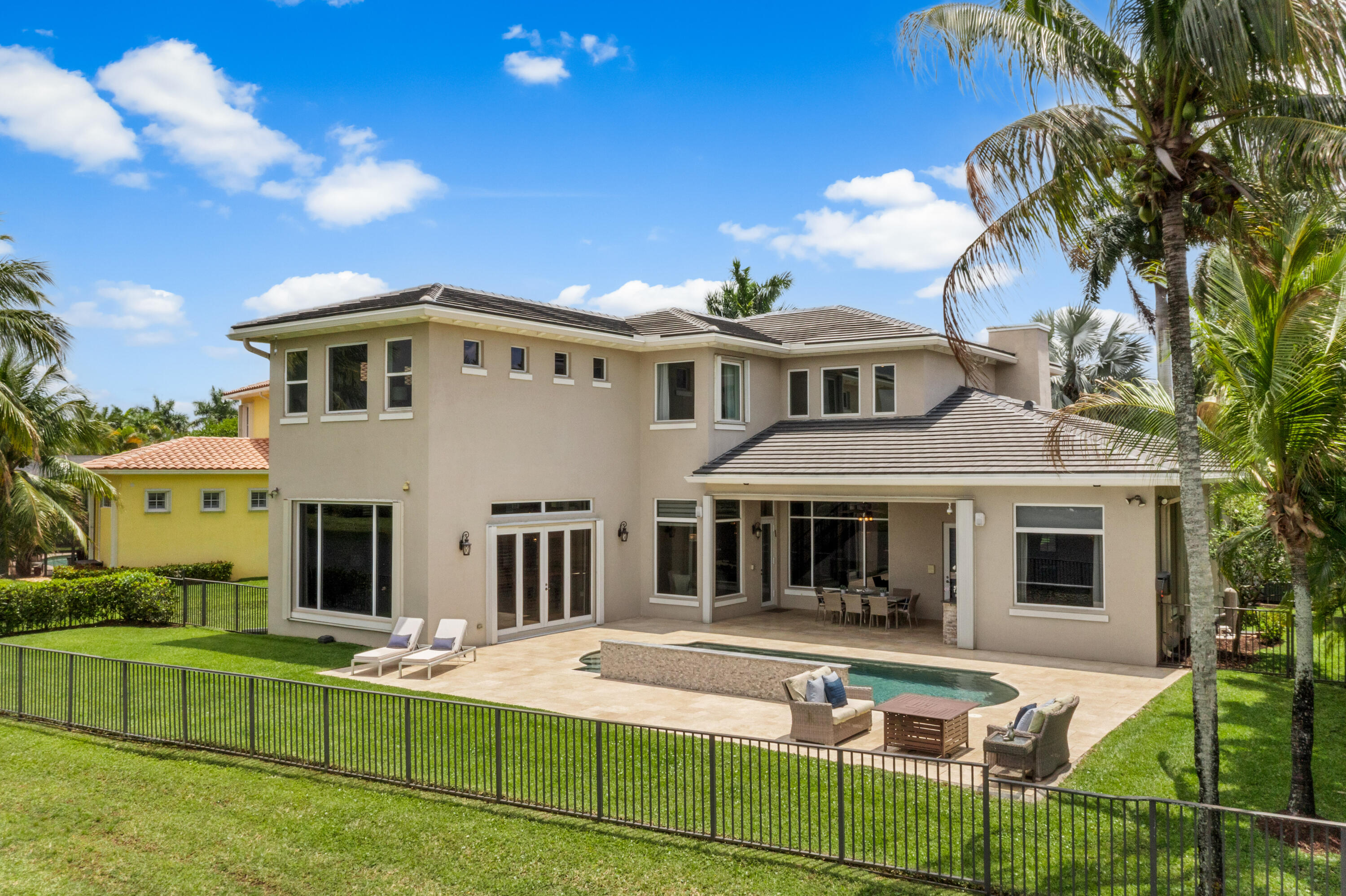 HERON BAY - Residential