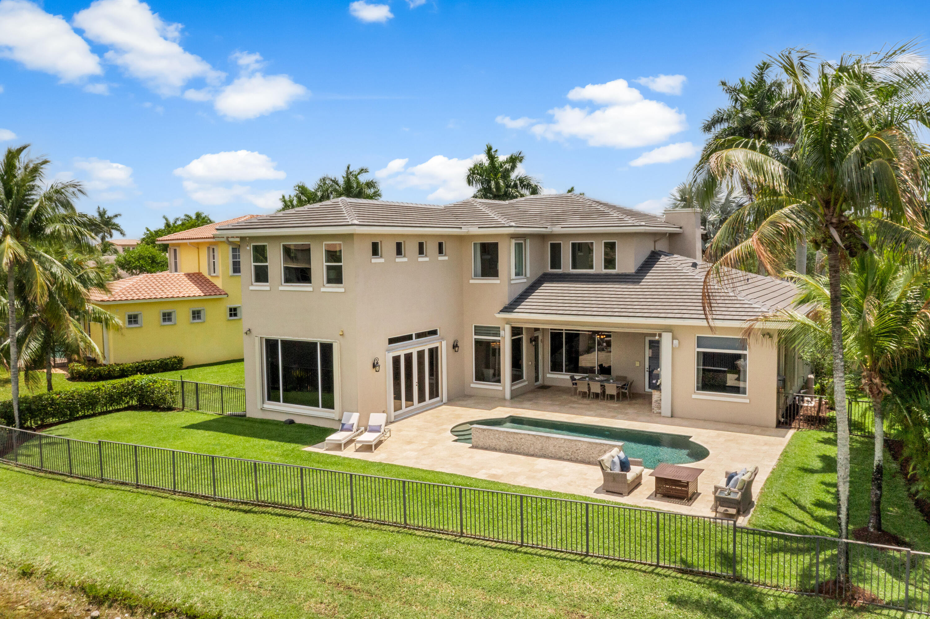 HERON BAY - Residential