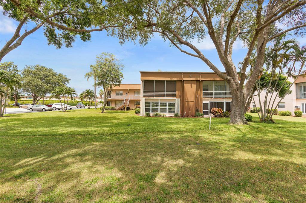 KINGS POINT FLANDERS CONDOS - Residential