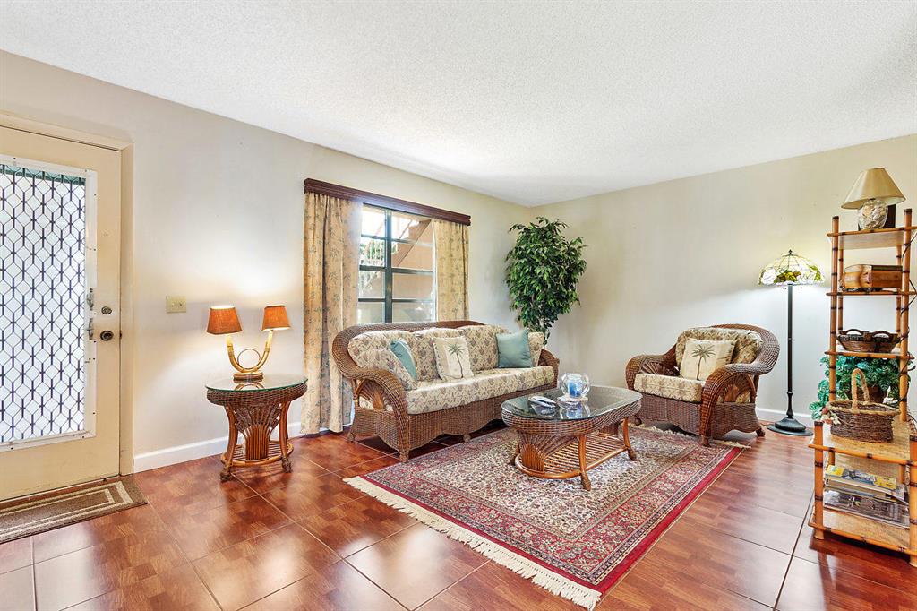 KINGS POINT FLANDERS CONDOS - Residential